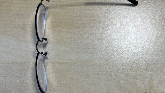 VRゴーグルは眼鏡なしで利用できる？コンタクト・専用メガネで視力矯正が必須